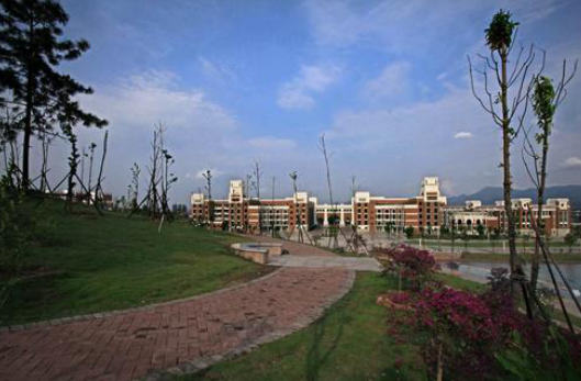 達(dá)州理工職業(yè)技術(shù)學(xué)校