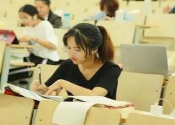 往屆生可以報考參加單招考試嗎