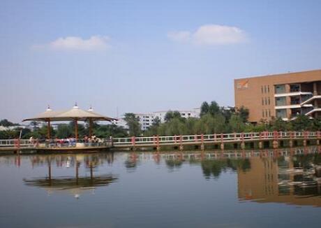 成都成工科技工程技工學校