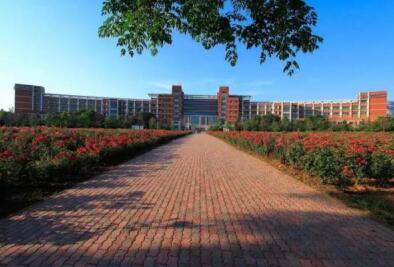 成都成工科技工程技工學校是公辦還是民辦