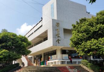 成都成醫(yī)一附院護士學校地址、聯(lián)系方式