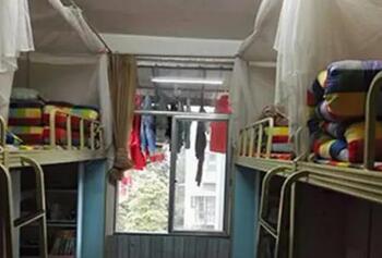 成都成醫(yī)一附院護士學校寢室環(huán)境怎么樣