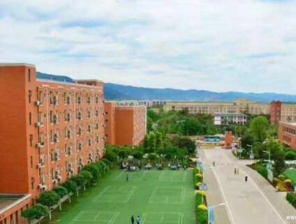 成都城市建設技工學校