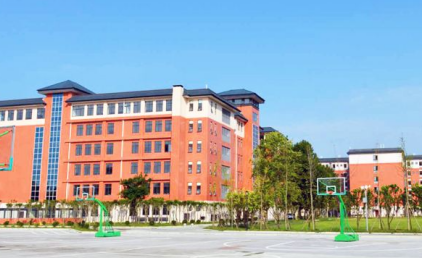 成都廣信高中是職高嗎