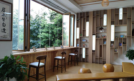 成都電子信息學(xué)校