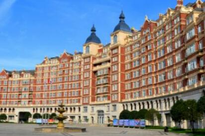 成都航空旅游職業(yè)學(xué)校