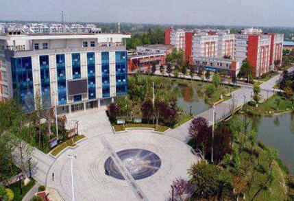 成都鐵路衛生學校2023招生簡章