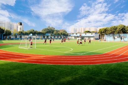 成都棠湖科學(xué)技術(shù)學(xué)校操場(chǎng)