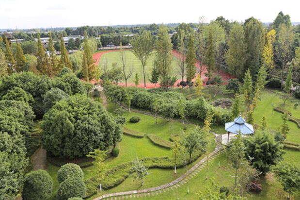 成都指南針職業(yè)技術(shù)學(xué)校