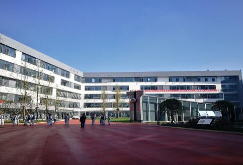 成都市青蘇職業(yè)中專學(xué)校