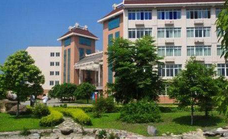 成都中醫(yī)藥大學(xué)附屬醫(yī)院針灸學(xué)校