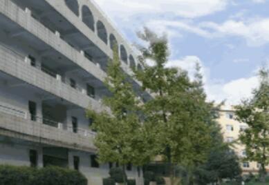 成都中醫藥大學附屬醫院針灸學校2022年收費標準