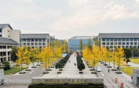 重慶建筑技工學(xué)校校園景色