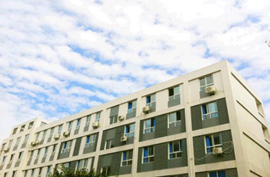 成都市洞子口職業高級中學校2022年收費標準