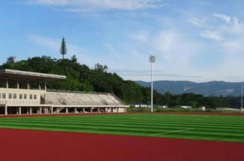 重慶化工職業(yè)學(xué)院操場(chǎng)