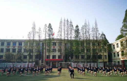 成都市恒輝技工學校