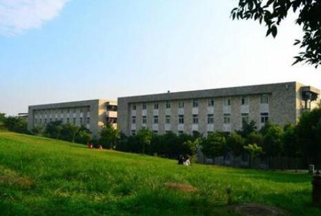 成都市恒輝技工學校