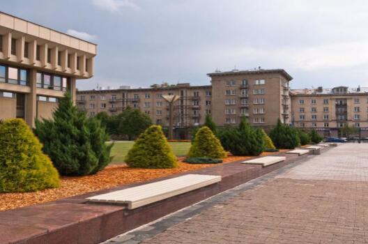 成都華夏旅游商務學校