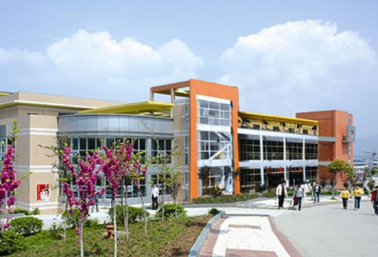 成都萬通未來技工學校