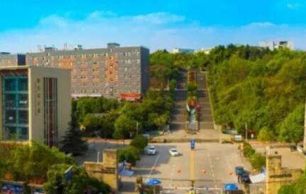 成都市文化藝術學校