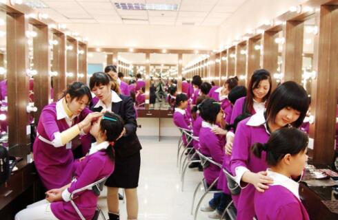 成都市現代職業技術學校