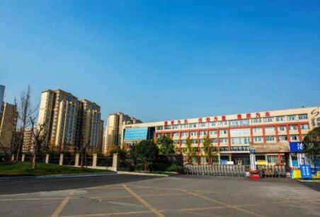 成都市蜀興職業中學宿舍環境