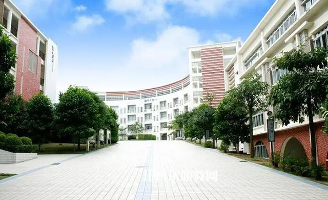 四川廣播電視中等專業(yè)學(xué)校