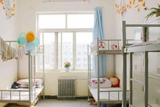 四川省仁壽縣第二高級職業中學寢室環境