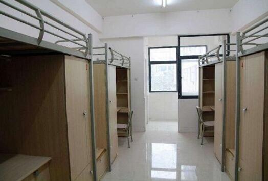 四川省儀隴縣職業(yè)高級中學宿舍環(huán)境