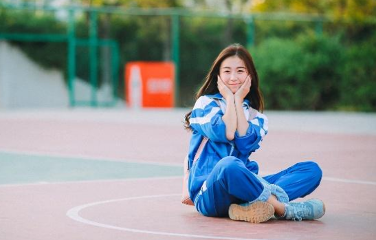 16歲女生學什么好