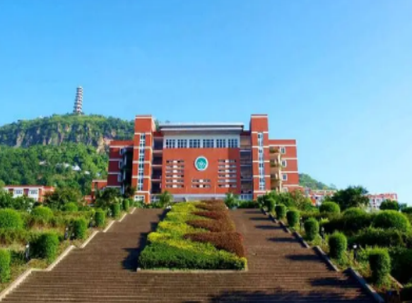 重慶外國語學校