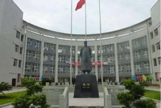 張瀾職業(yè)技術(shù)學(xué)校2023招生簡章