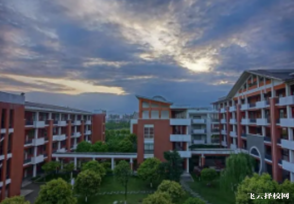 2023年綿竹中學的招生計劃