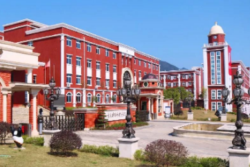 重慶國維外國語學校怎么樣