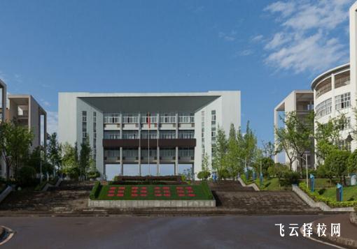 2023年宜賓商職校學費多少以及收費標準