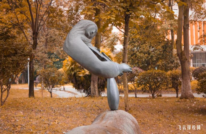 四川藝術職業學校是公辦還是民辦學校