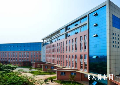 涼山職業技術學校報名費多少錢