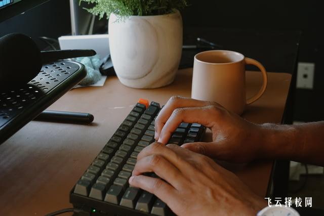 適合女生就業率高的專業排名分析