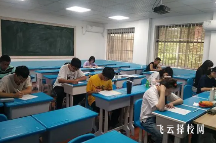 成都誼華教育集團單招培訓