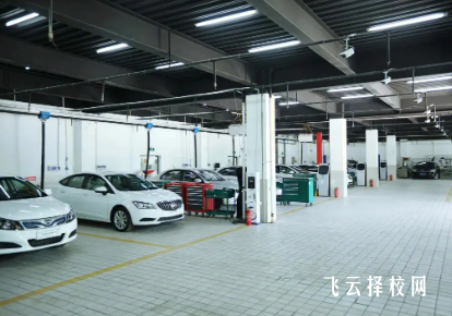 成都電子信息學(xué)校有哪些專業(yè)