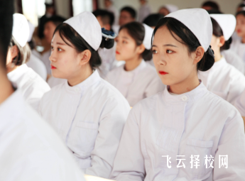 想讀衛校怎么報名