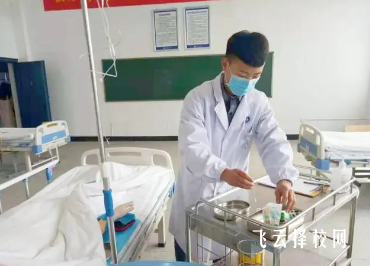 學男護理哪個學校好