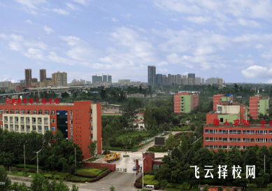 成都鐵路技工學校是公辦還是民辦