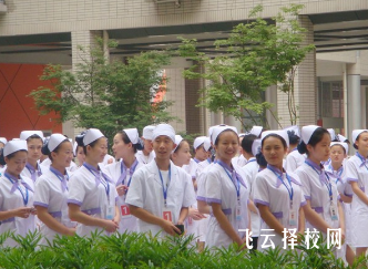 成都衛生學校是公辦還是民辦