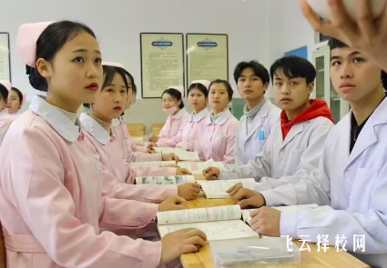 德陽(yáng)科貿(mào)職業(yè)學(xué)院高級(jí)護(hù)理專(zhuān)業(yè)介紹