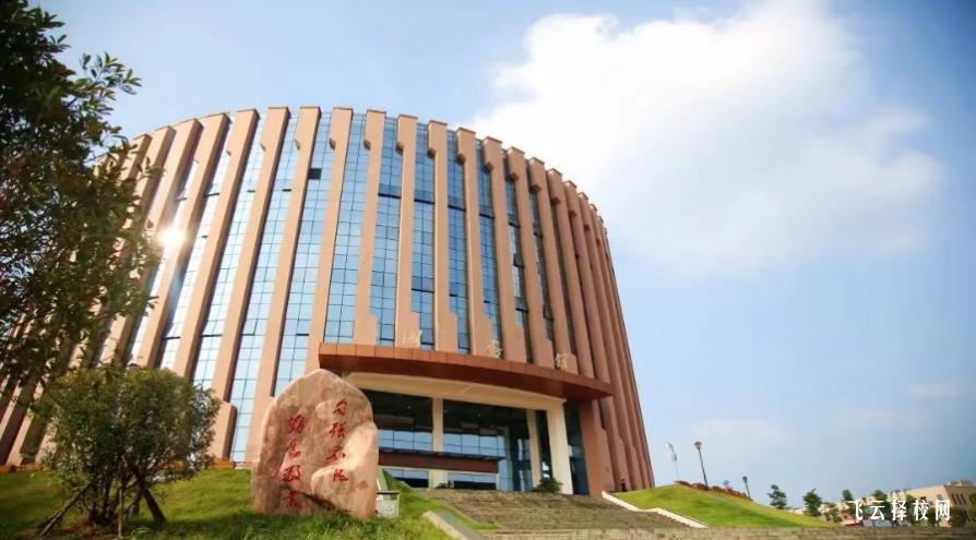 眉山藥科職業(yè)學(xué)院2023單招錄取分?jǐn)?shù)