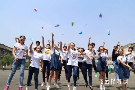 初中輟學(xué)怎么拿到初中畢業(yè)證