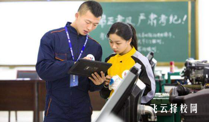 初中畢業200多分能上技校