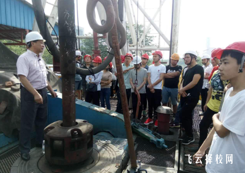 綿陽市世紀石油工程技術學校2024報名條件