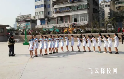 內江市東興區宏昌職業技術學校2024報名條件